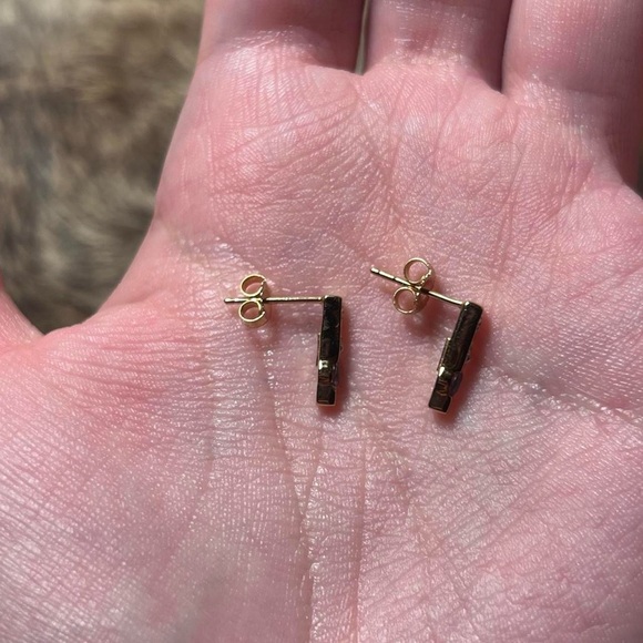 14k yellow gold tanzanite/iolite and diamond bar post earrings - Picture 6 of 7